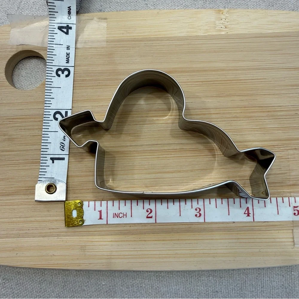 Valentine's Day Heart Cookie Cutter Set - 5 Piece Valentine Cookie Cutters - NWT